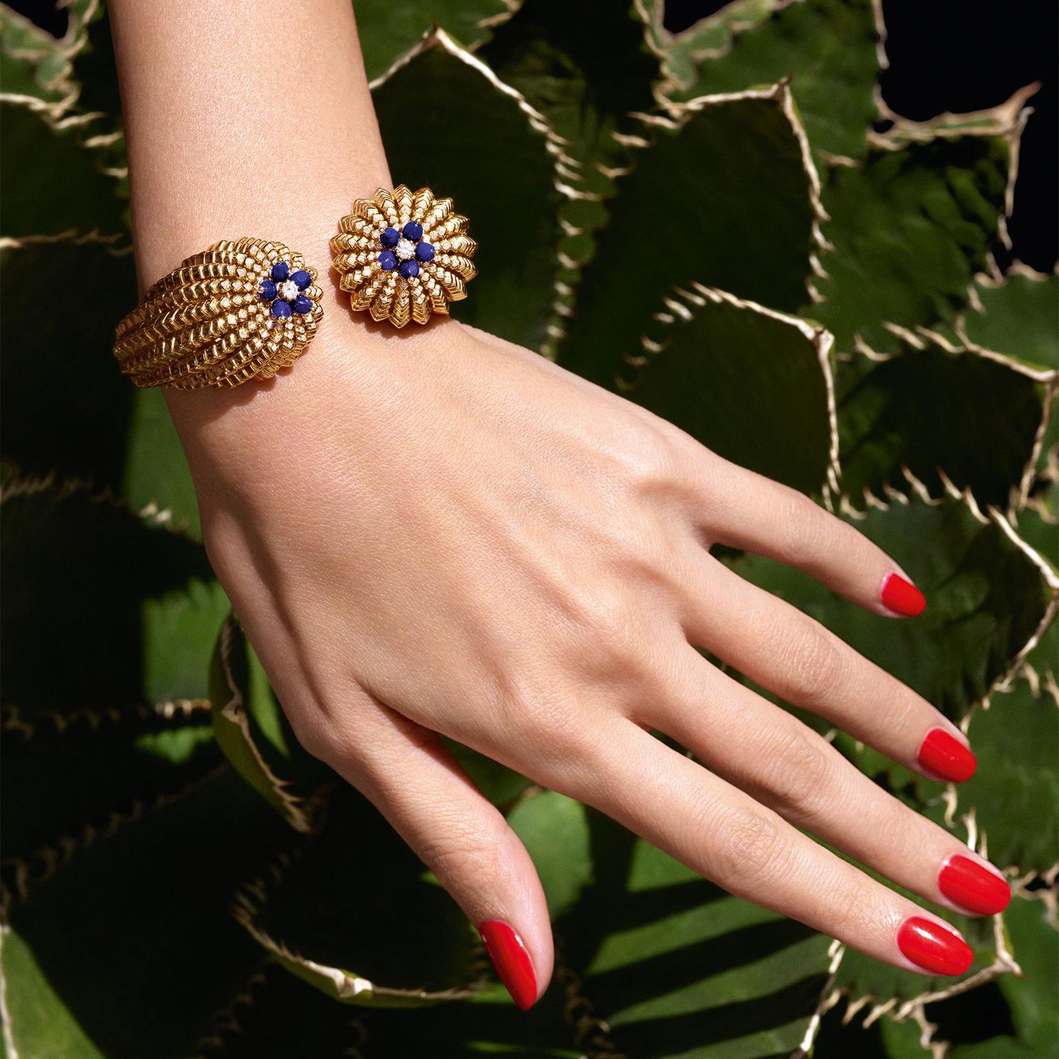 Cartier Cactus de Cartier Yellow Gold Lapis Lazuli & Diamonds Bracelet
